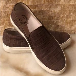 Authentic Del Toro men’s slip-ons